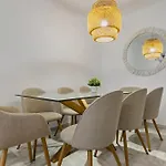 Apartment Amplio Con Piscina Y Parking En